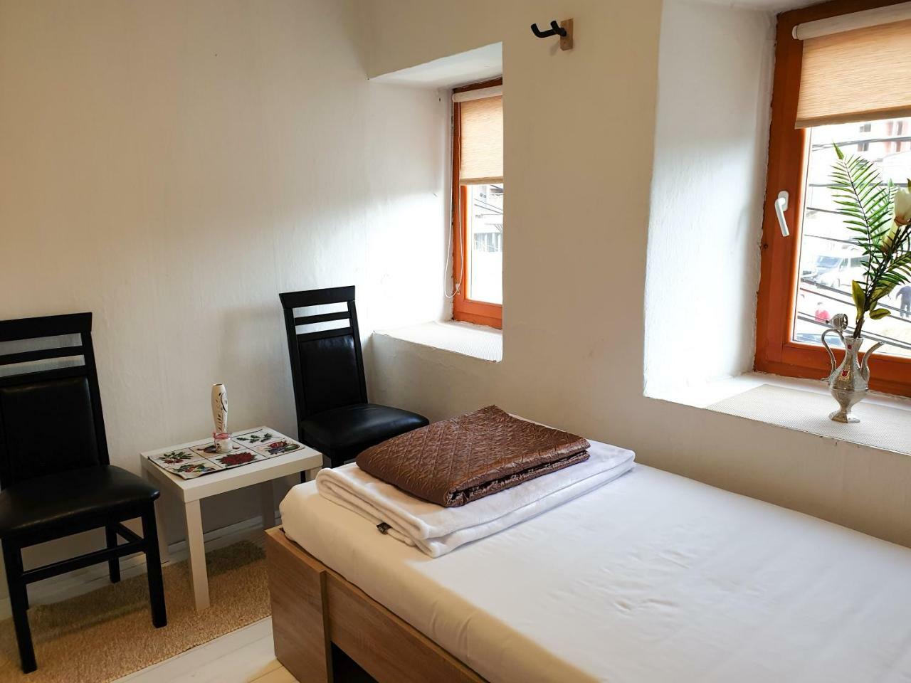 Kulla Dula Guesthouse Gjakova Kültér fotó
