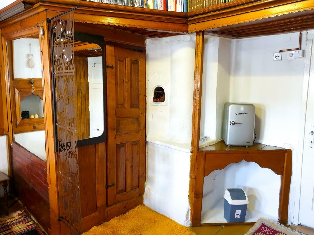 Kulla Dula Guesthouse Gjakova Kültér fotó