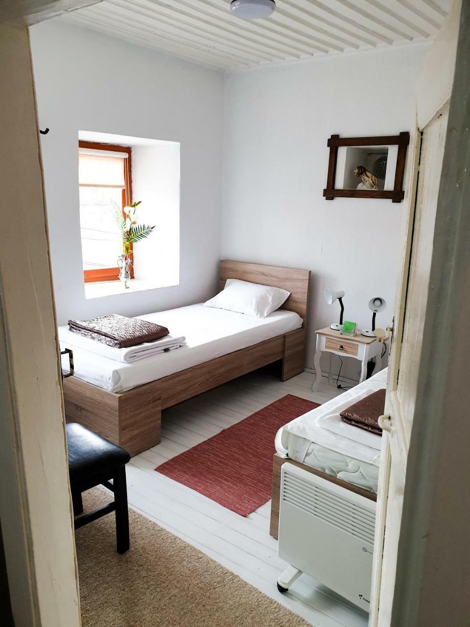 Kulla Dula Guesthouse Gjakova Kültér fotó